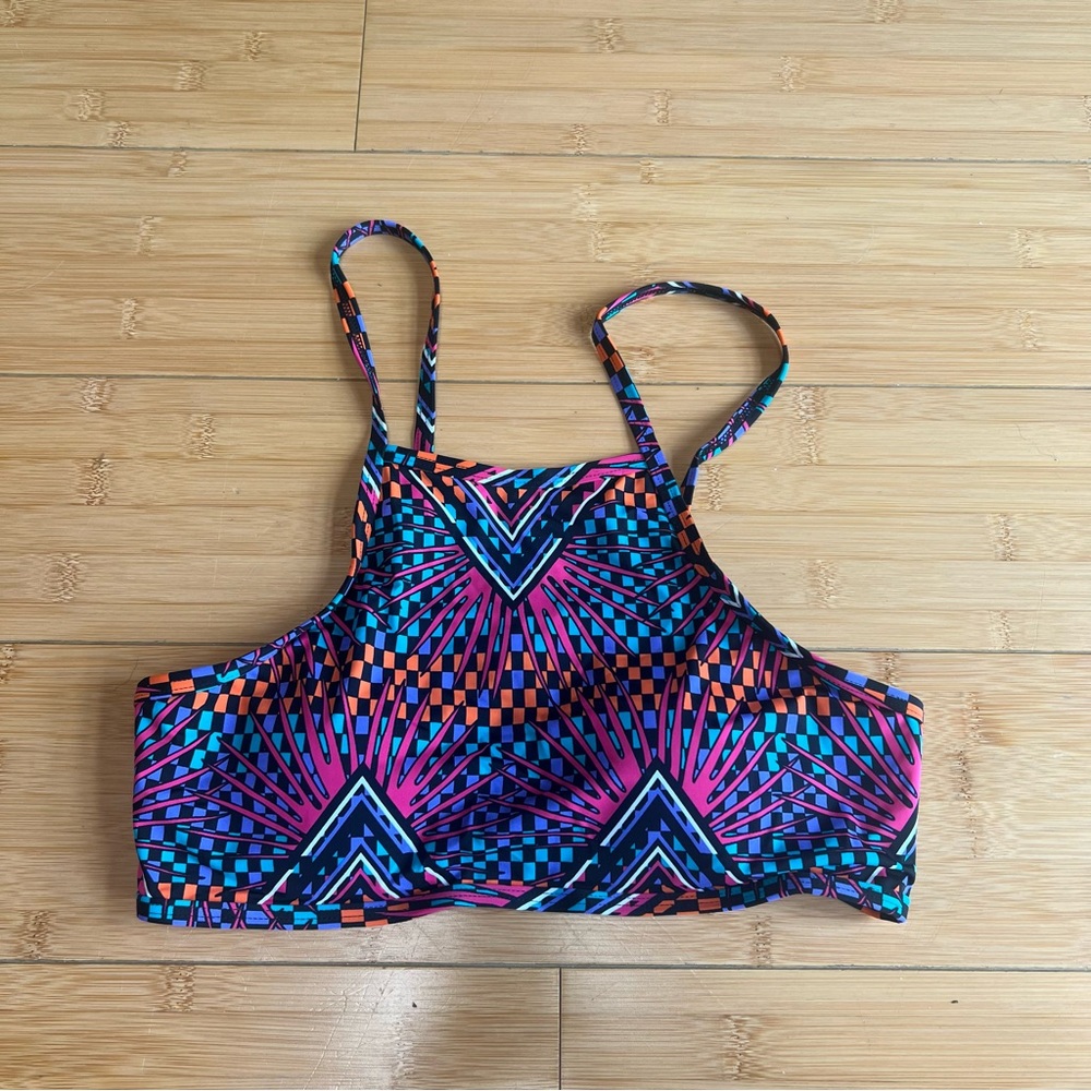 Tart Collections checkerboard fun design halter bikini top 🩷 Like new